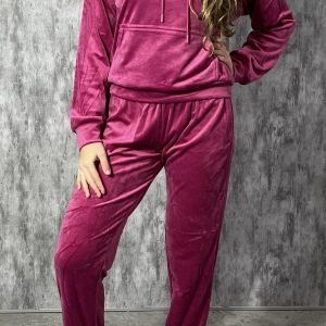 CONJUNTO DE PLUSH FEMININO